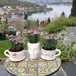 Haus Sonnenhang +seeblick+pool Apartment Reifnitz