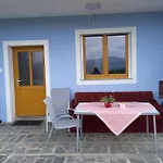 Apartment Haus Sonnenhang +seeblick+pool *