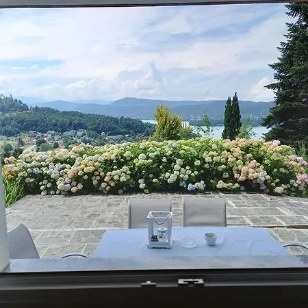 Haus Sonnenhang +seeblick+pool Appartement Reifnitz