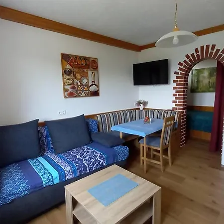 Haus Sonnenhang +seeblick+pool * Reifnitz